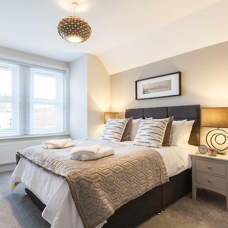 Stylish Town Centre House - 300Mbps, Parking & Sunny Decking Apartment Bournemouth Luaran gambar