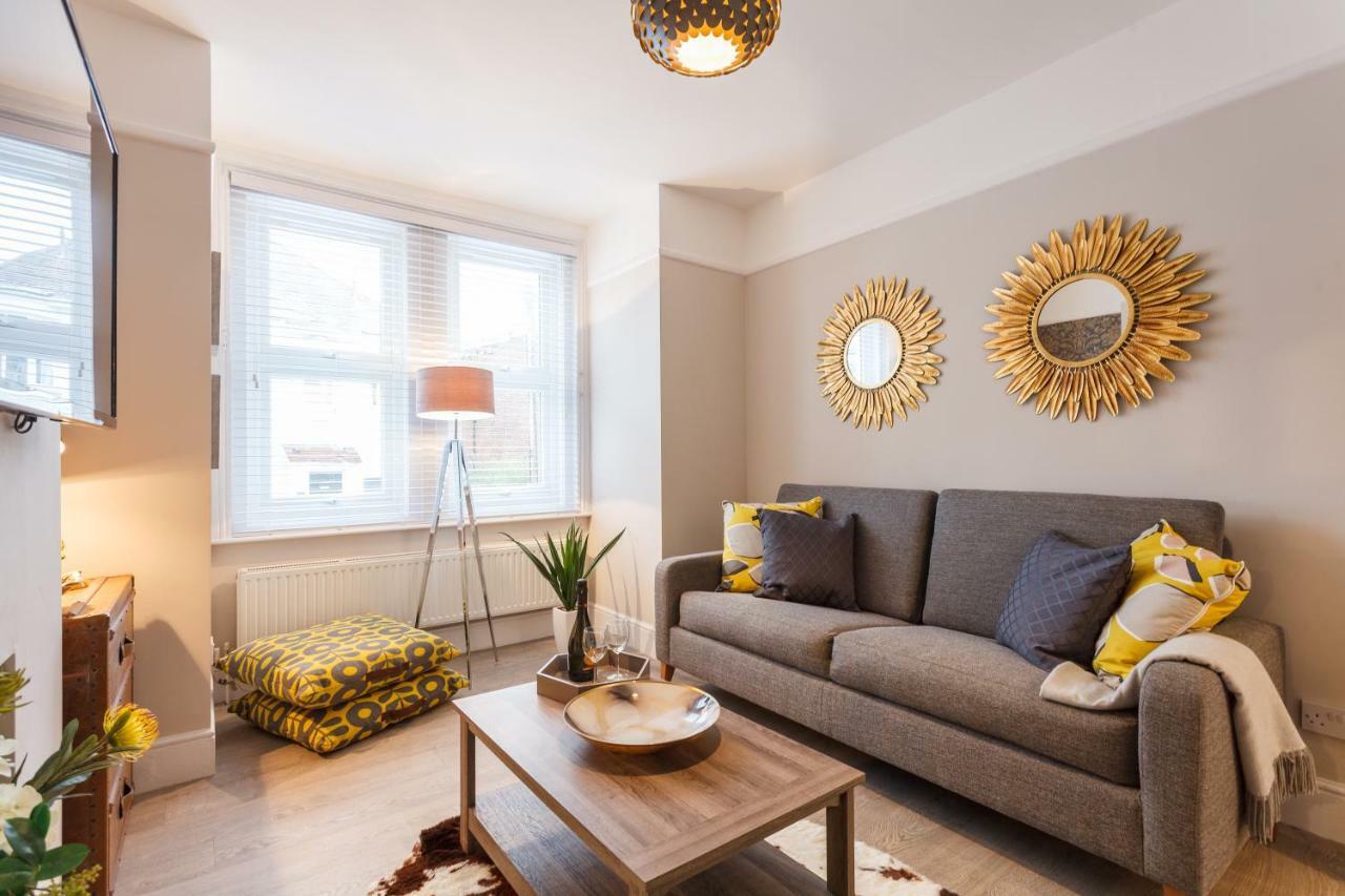 Stylish Town Centre House - 300Mbps, Parking & Sunny Decking Apartment Bournemouth Luaran gambar