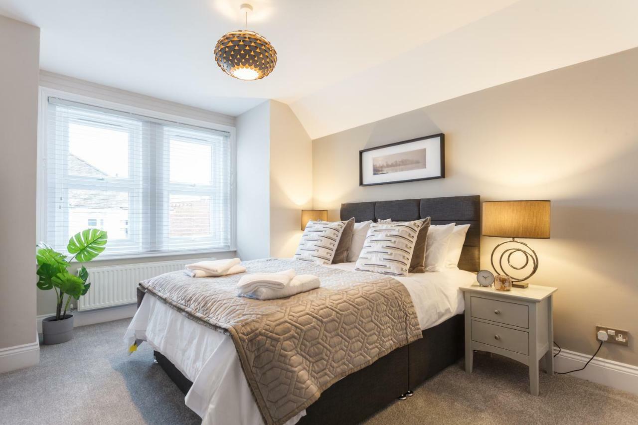 Stylish Town Centre House - 300Mbps, Parking & Sunny Decking Apartment Bournemouth Luaran gambar