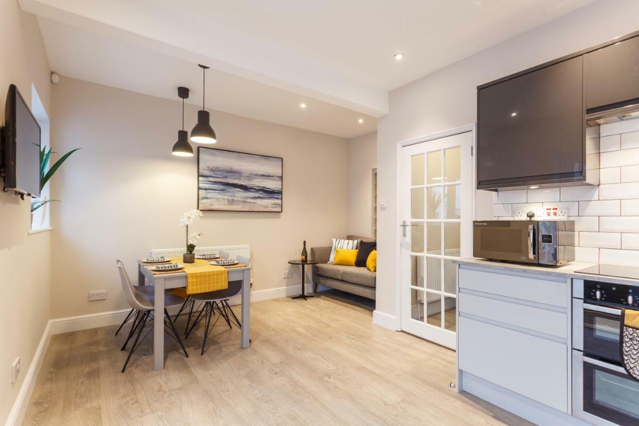Stylish Town Centre House - 300Mbps, Parking & Sunny Decking Apartment Bournemouth Luaran gambar