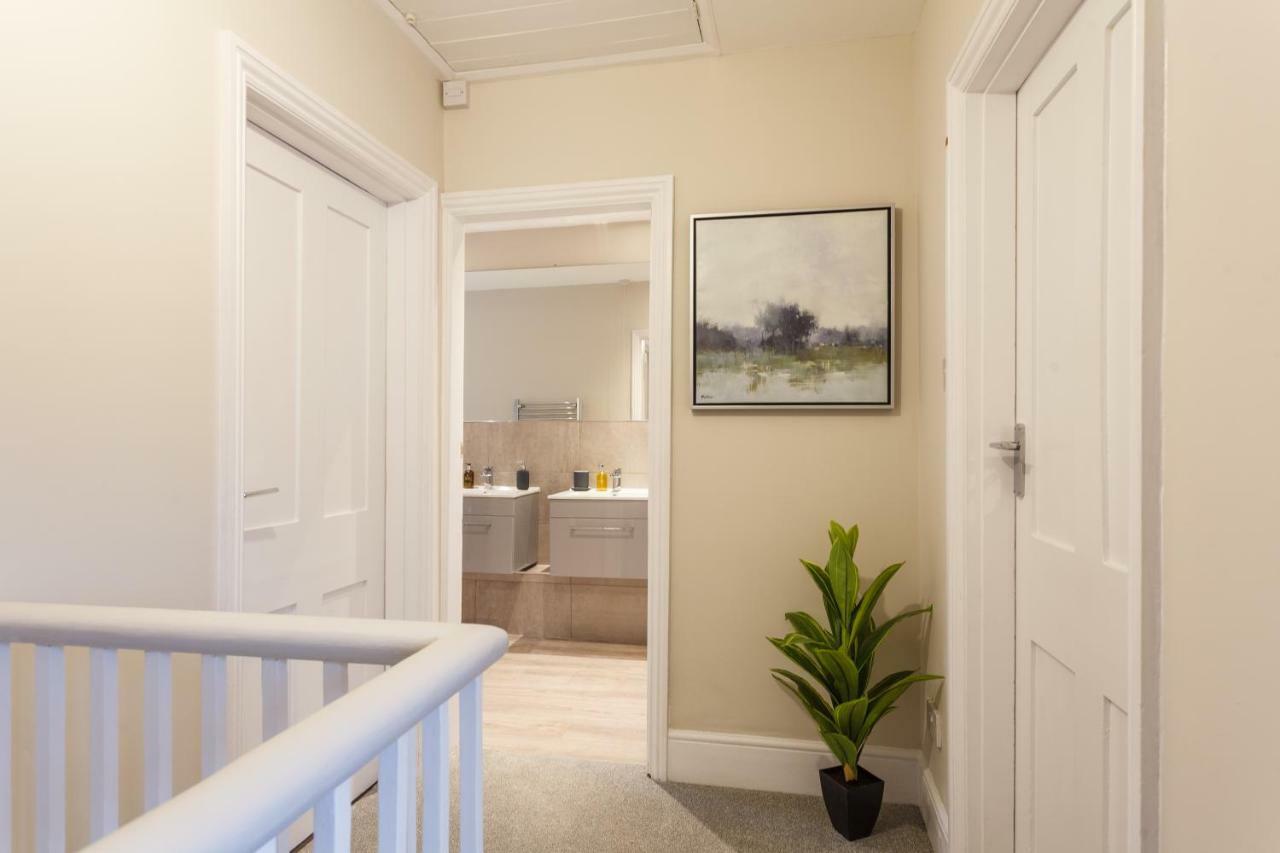 Stylish Town Centre House - 300Mbps, Parking & Sunny Decking Apartment Bournemouth Luaran gambar